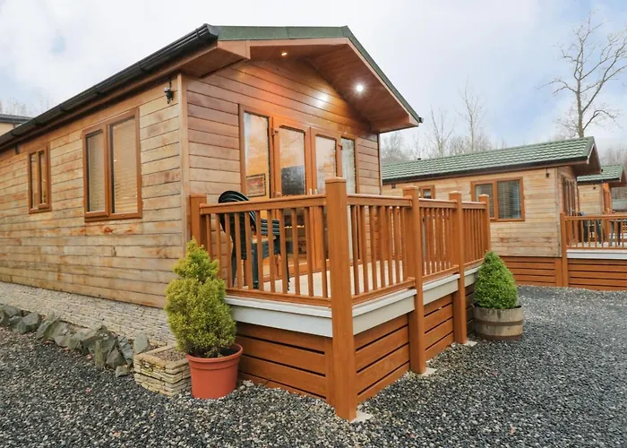 8 Woodlands * Ulverston